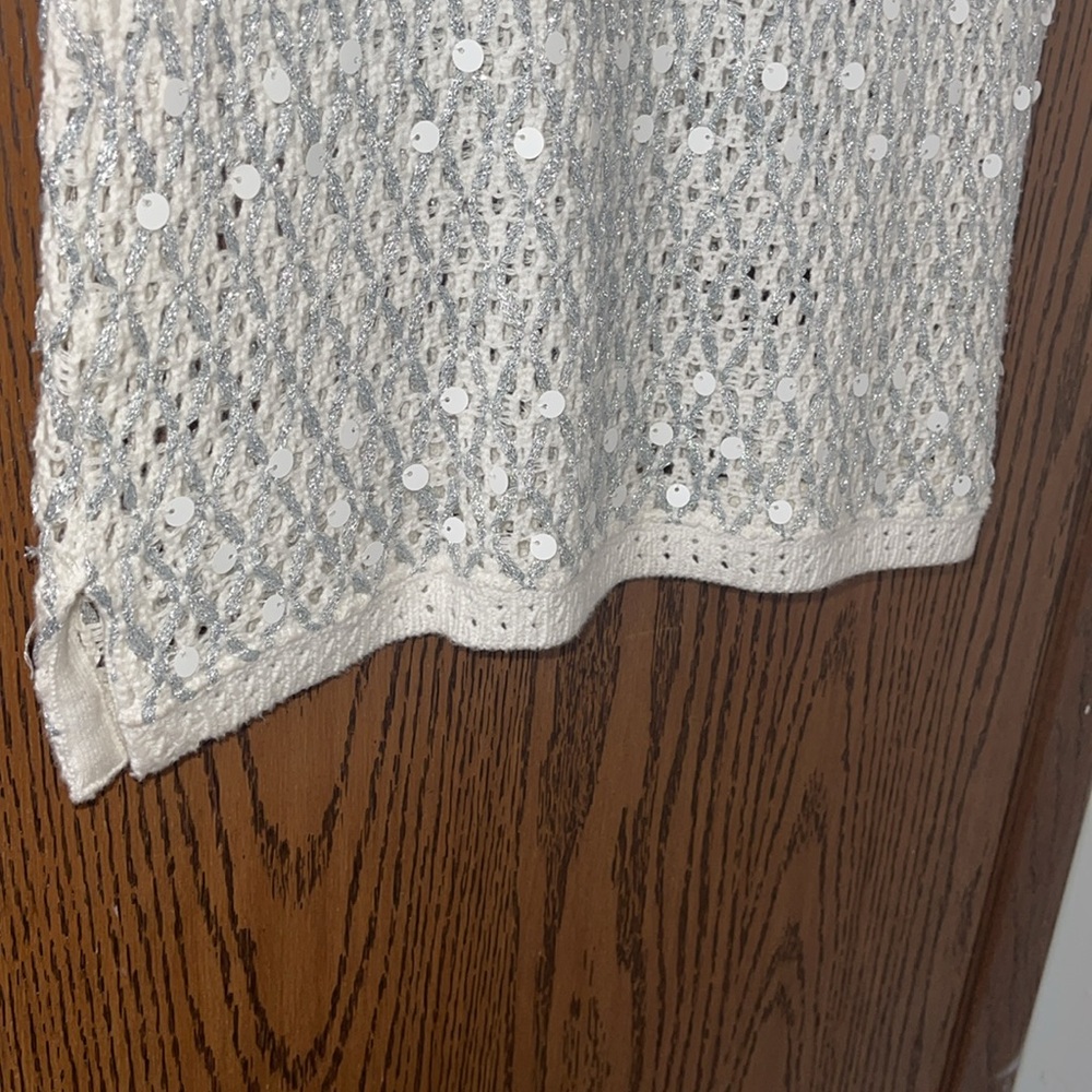 Chico’s sweater top, worn once. Like new! Size 0 - Picture 3 of 11
